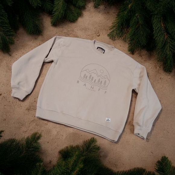 Sweaters - Canadian Vintage Banff National Park in the Canadian Rockies Cozy Sweater Sz L